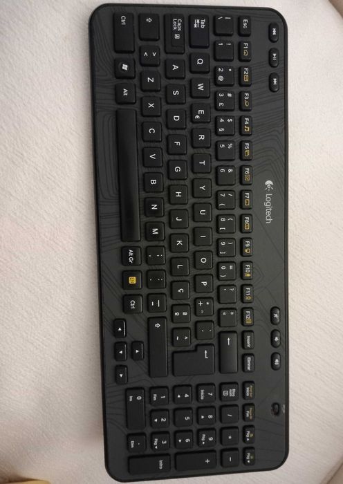 Teclado_LOGITECH K360 __ Como NOVO