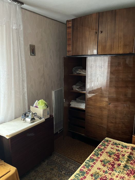 Продам 2 к. кв. Чугуев( центр)