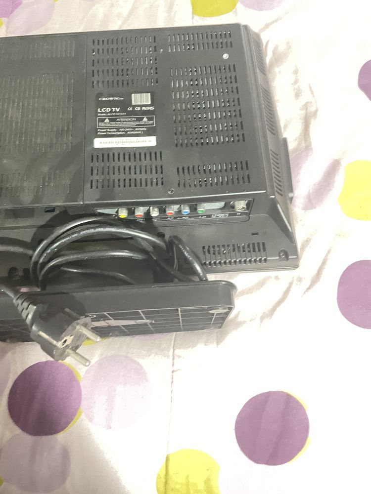 Pequena televisão lcd
