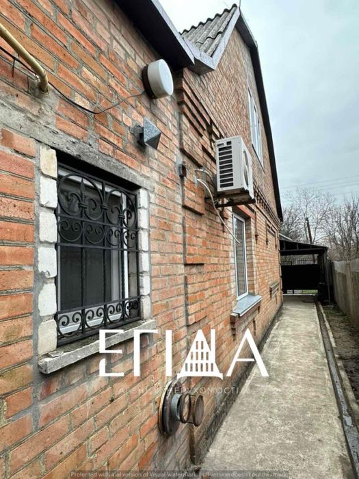 Половина будинку в серці Катранівки