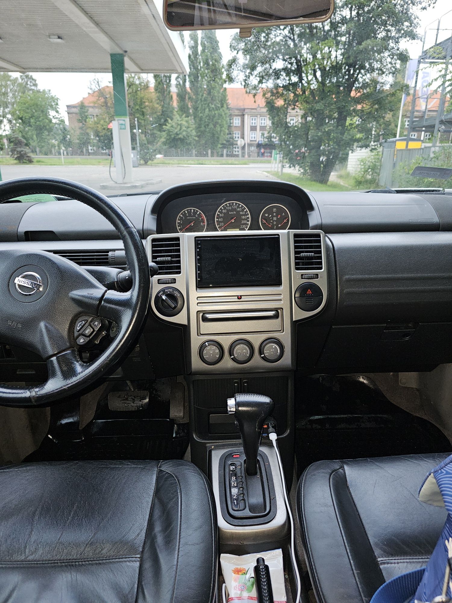 Sprzedam Nissan X TRAIL T 30, 2.5 benzyna-gaz, automat