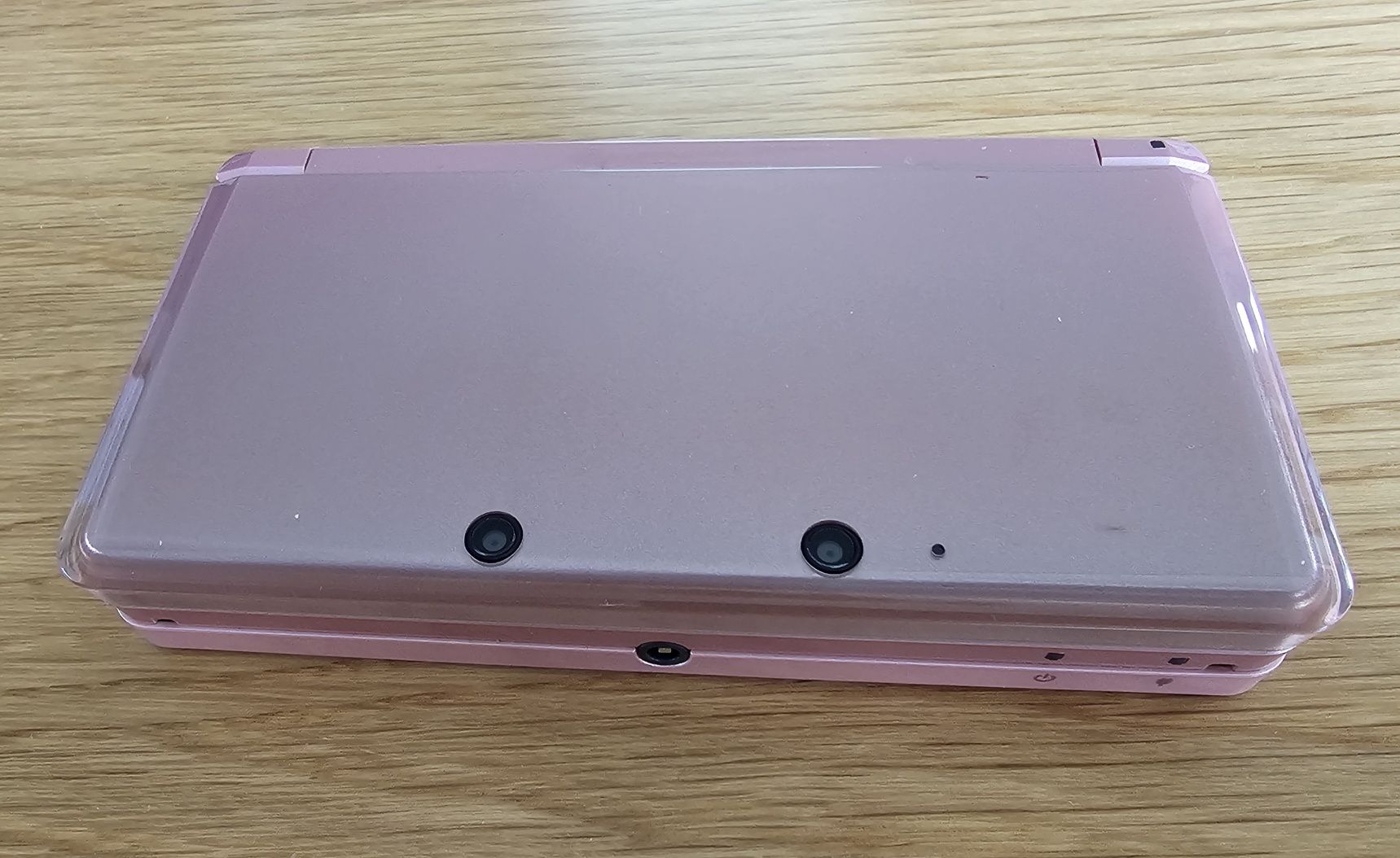 Nintendo 3ds z grami Anima crossing, professor Layton i Mahjong