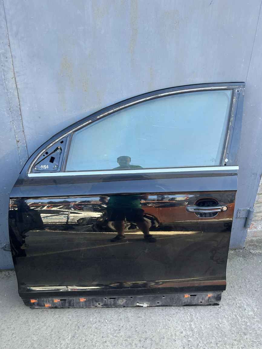 VAG Audi Q7 05-14 Двері перед L DR1186 4L0831111A