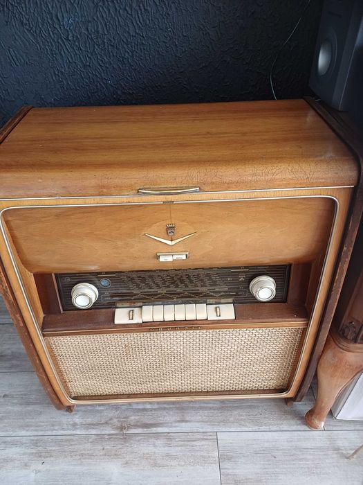 Radio lampowe Grundig 7000S