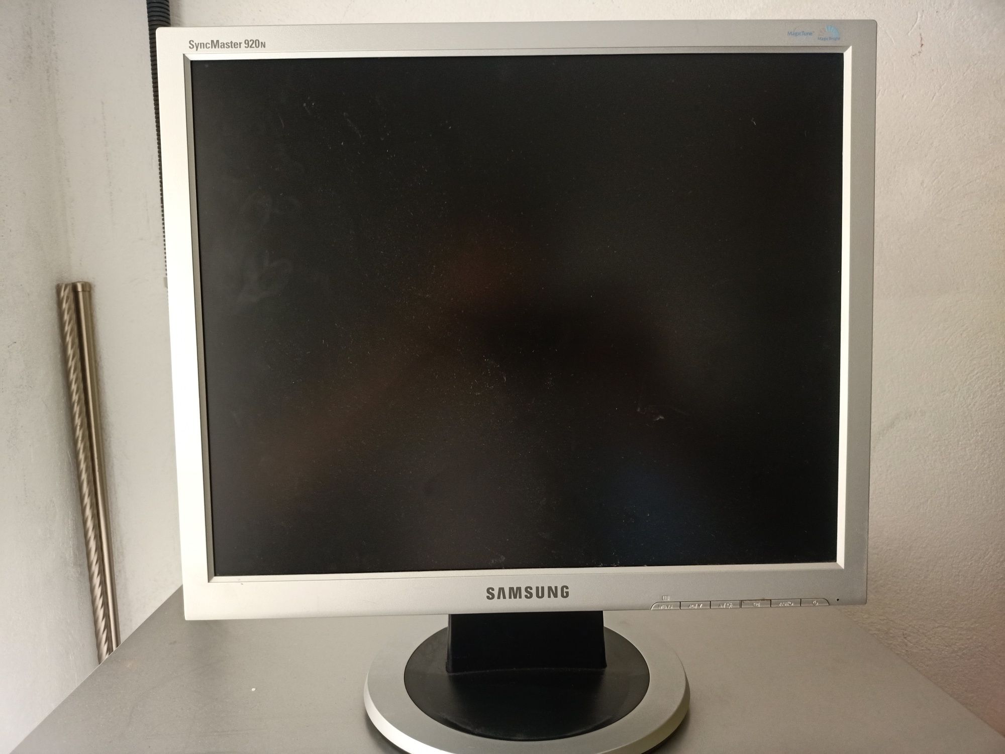 Монітор Б/У Samsung SyncMaster 920N