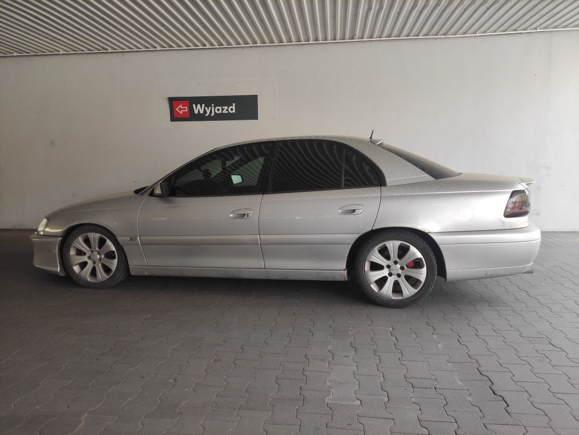 Sprzedam Opel Omega B Sedan 2.6 V6 180KM 132kW Okazja!!!