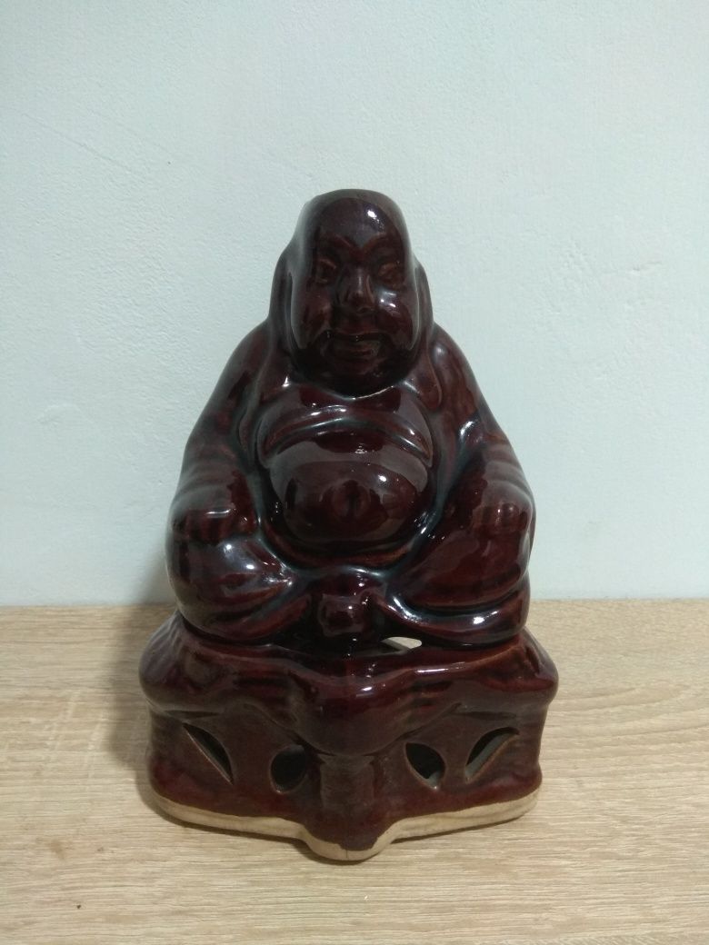 Budda zamyślony porcelit