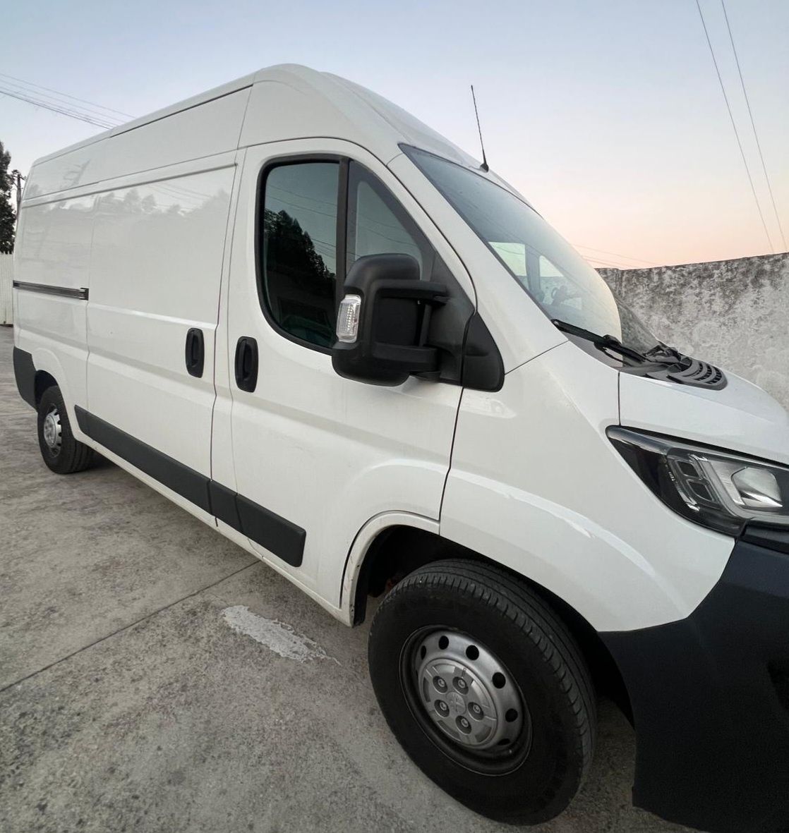 Transporte, Mudanças e Aluguer de carrinha com Motorista