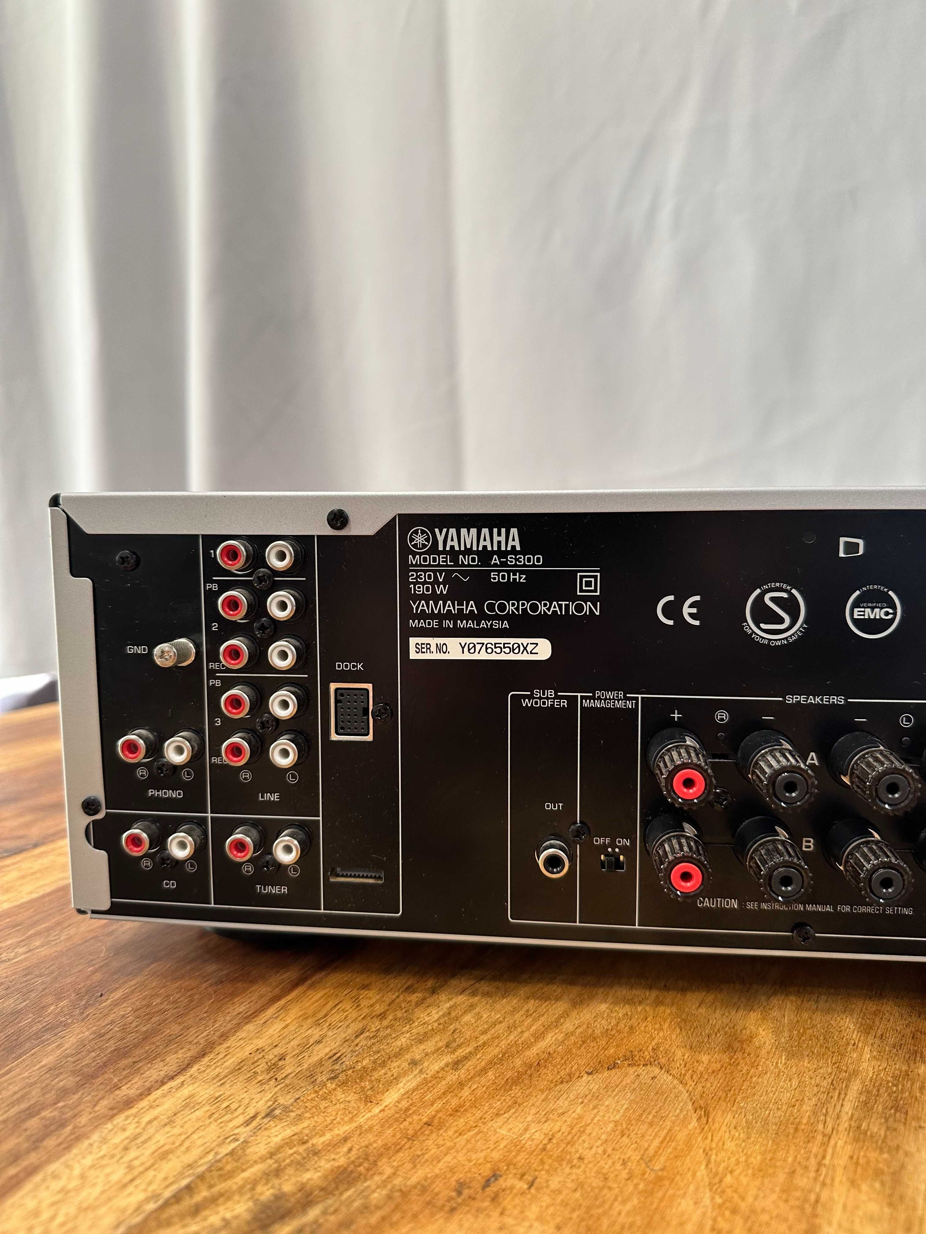 Zintegrowany Wzmacniacz Stereo Yamaha AS 300 srebrny