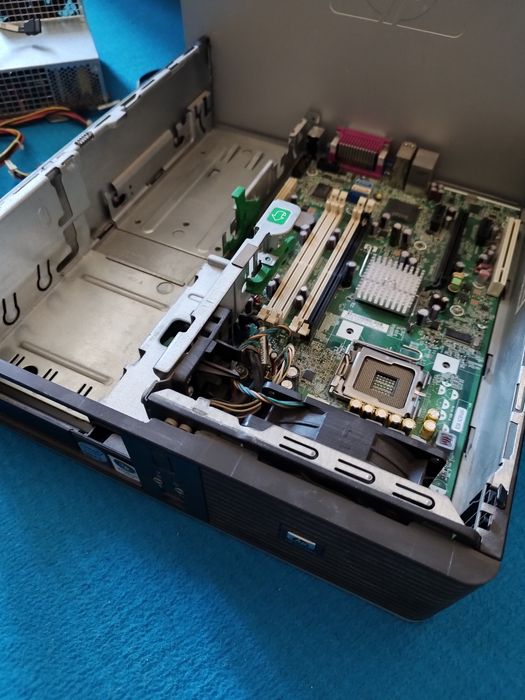 Obudowa HP compaq płyta główna, + chłodzenie do procesora + zasilacz