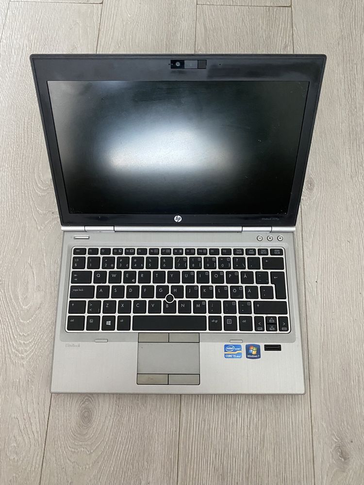 Laptop HP (13 cali)