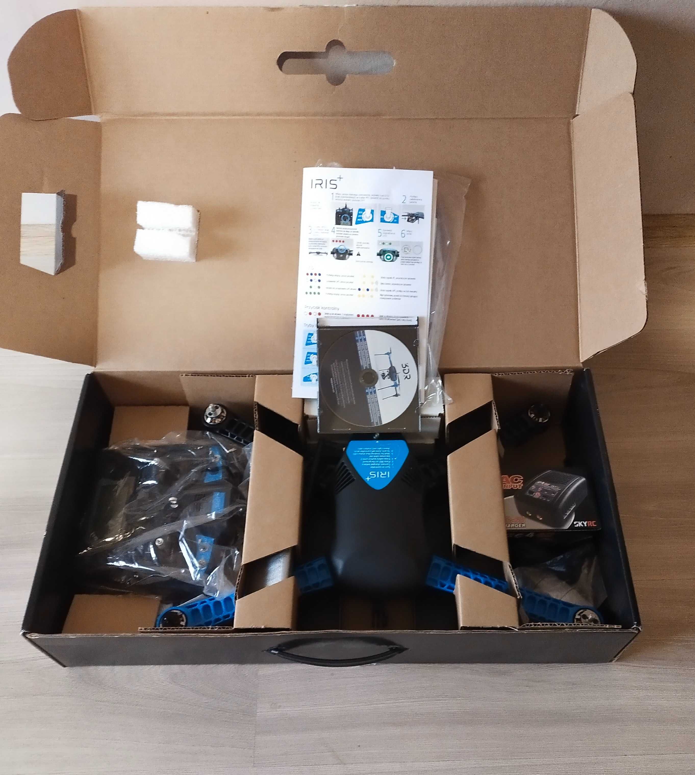Nowy dron Iris + 3DR Robotics PIXHAWK, GPS, Telemetria