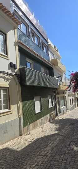 Prédio com 3 apartamentos centro Portimão - Alameda