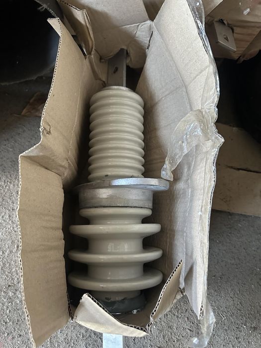 Продам ізолятор ІПУ-10/630.