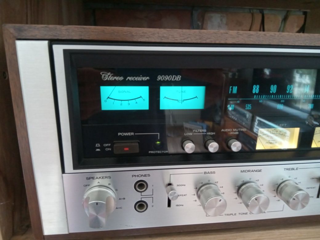 Sansui 9090 db amplituner