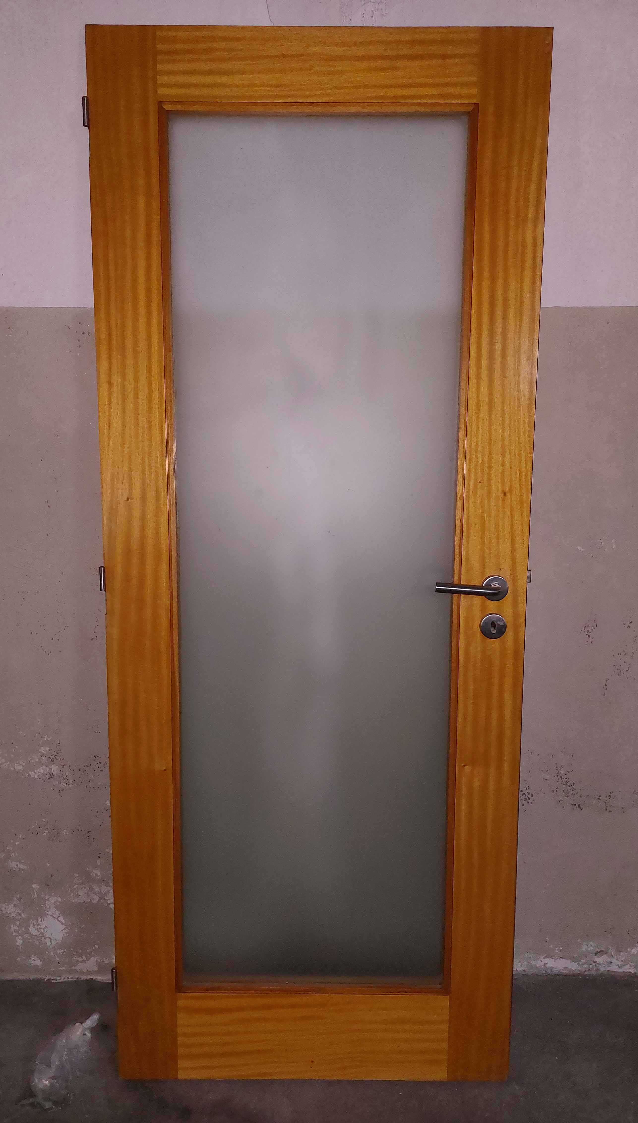 Porta interior com vidro