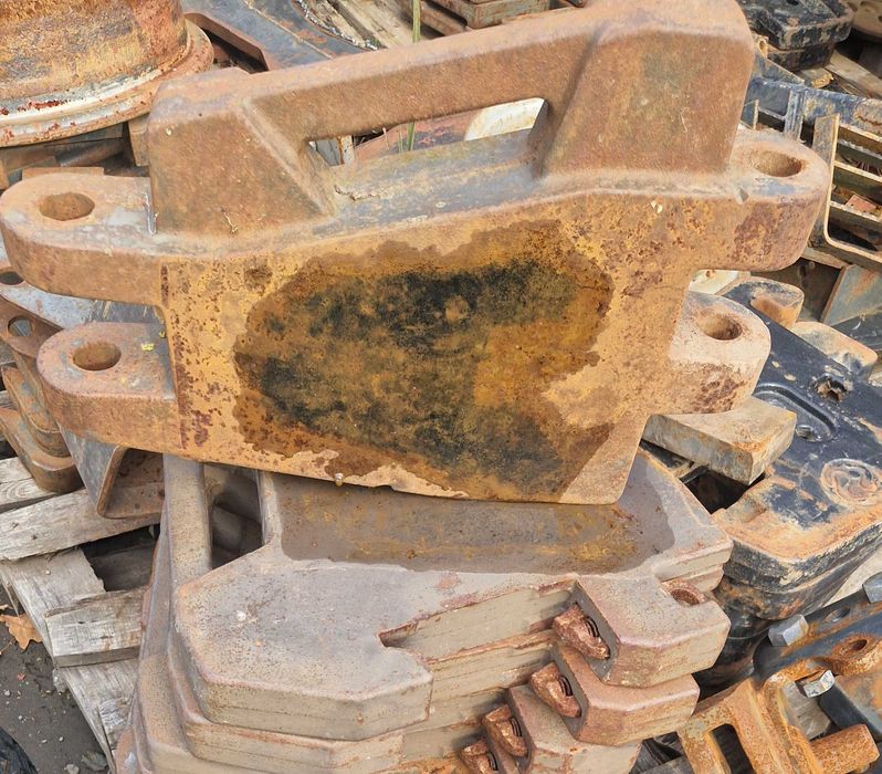 Obciążnik zaczepowy Massey Ferguson . Steyr . Case .   Renault . Same