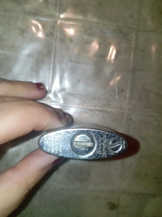 Isqueiro antigo sem gas