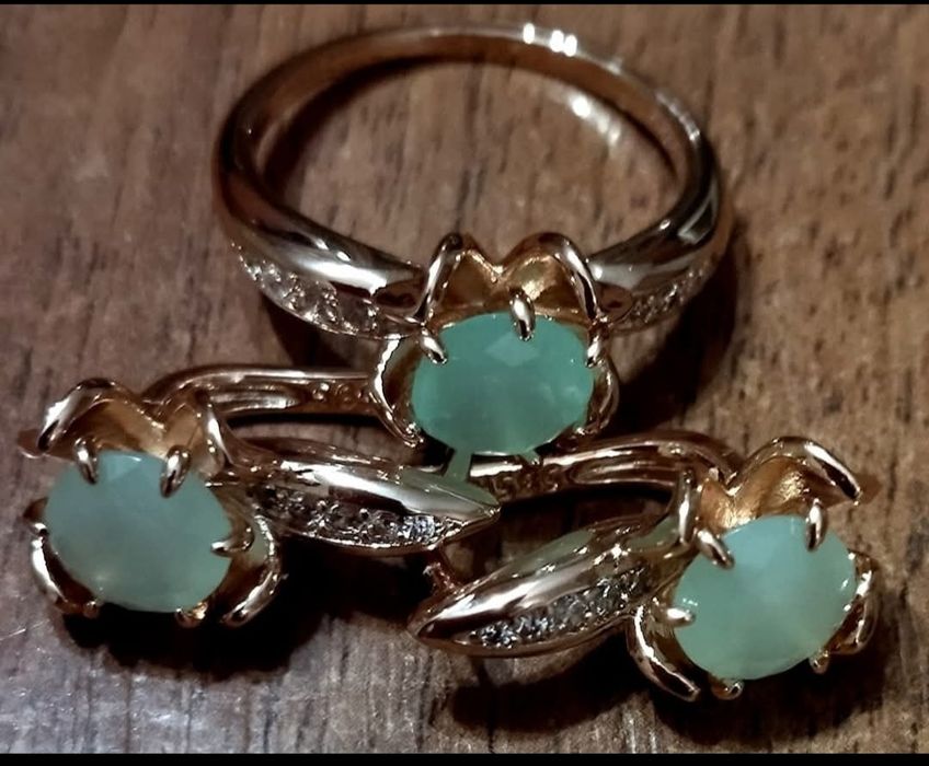 Набори біжутерії преміум-класу.