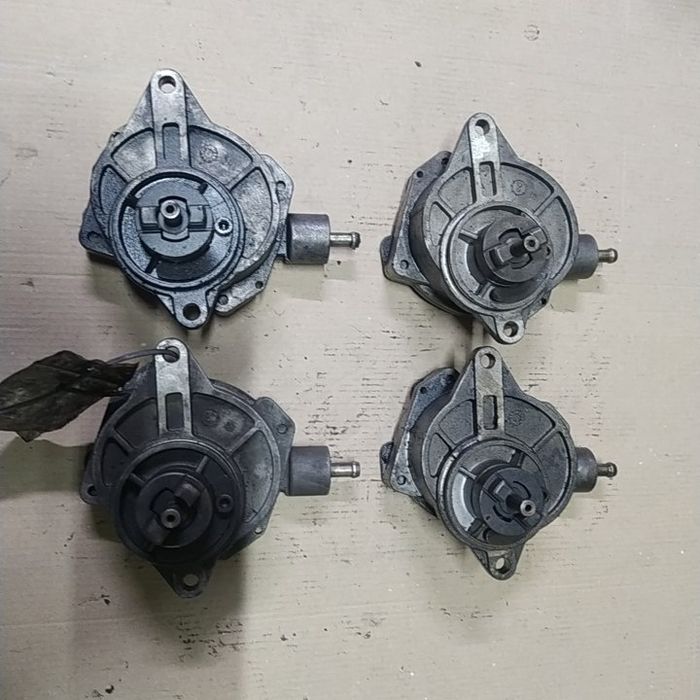 Вакуумний вакумний насос Chrysler PT Cruiser \Mercedes W210 2.2 DIESEL