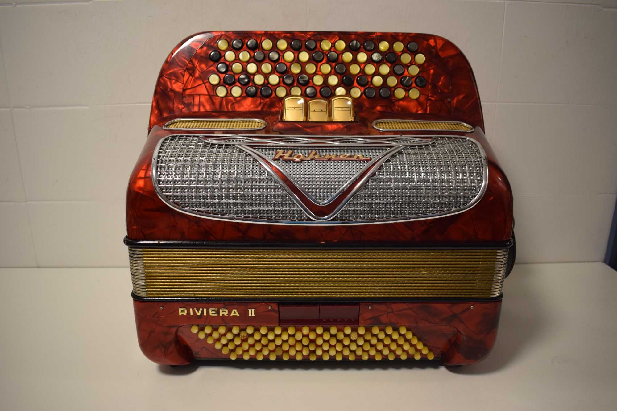 Acordeao hohner Riveira III 3 Voz 96 Baixos, N .252