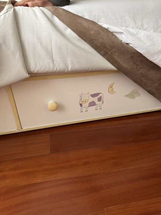Cama crianca corpo e meio madeira maçiça com gavetão