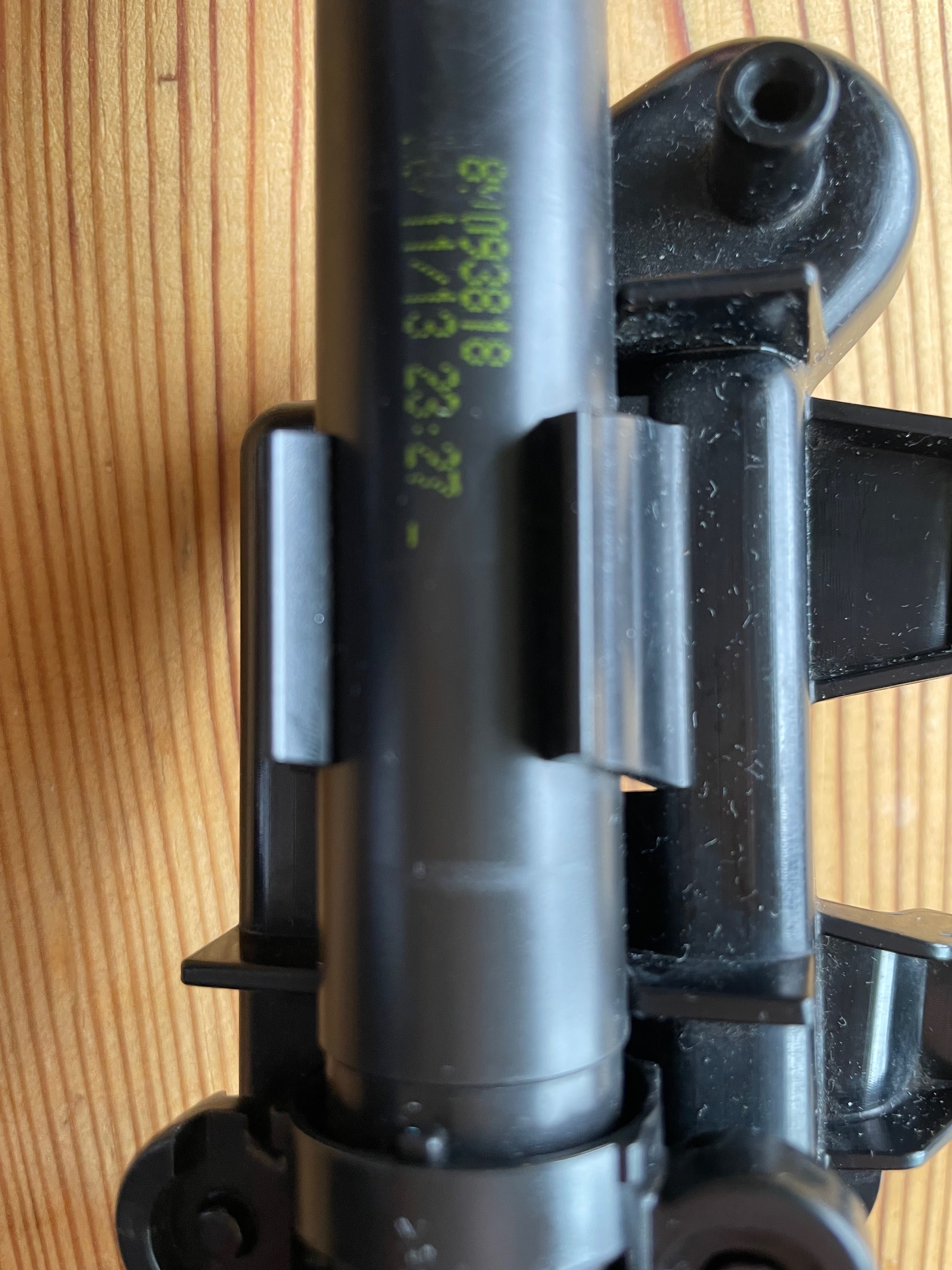 Spryskiwacz lampy Jeep grand cherokee 13-15 LEWY Przód przedni
