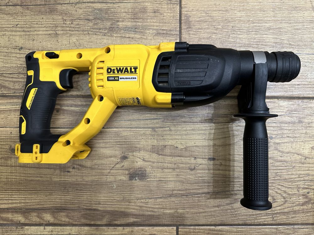 Młotowiertarka udarowa Dewalt DCH133 - 2023