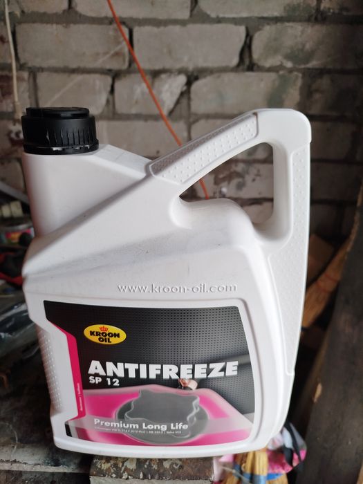 Антифриз концентрат Croon oil g12 червоний,3 літри.