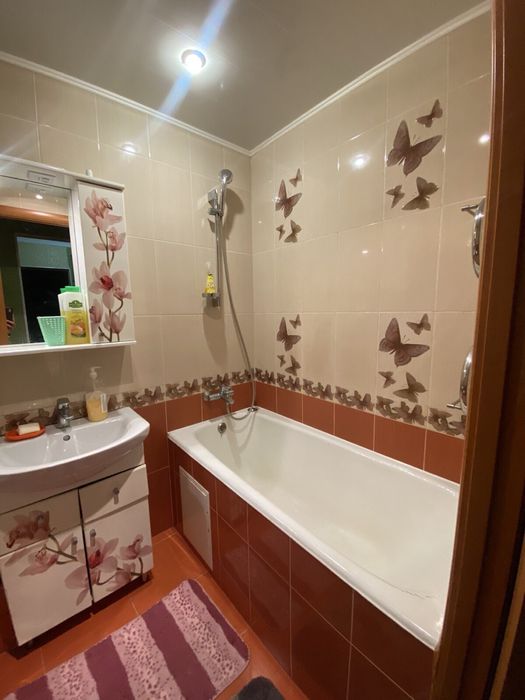 Посуточно почасово двухкомнатная квартира Заречный Терра Ак Полиции