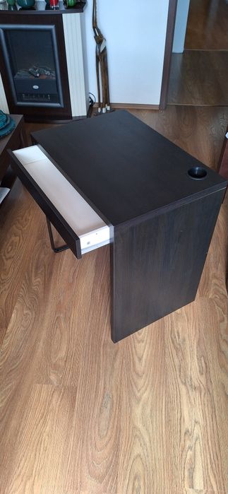 Biurko prostokątne komputerowe Ikea Micke 73 x 50 x 75 cm czarnobrąz