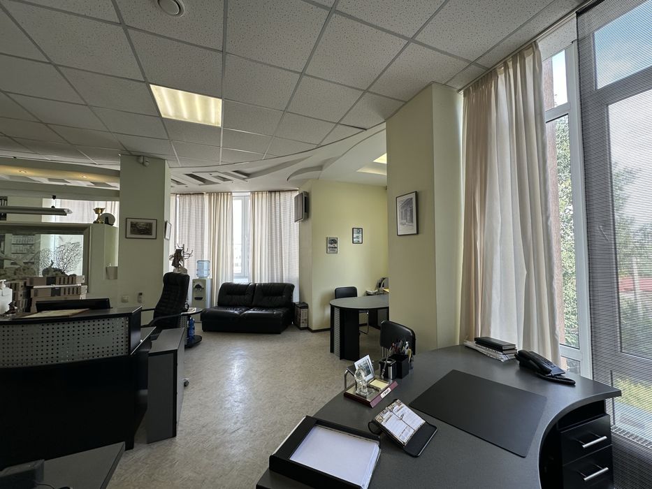 Продаж офісу! Проспект Поля!