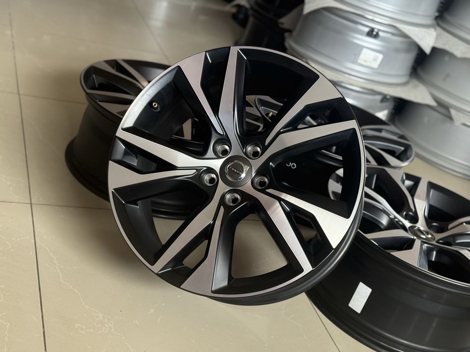 Диски оригінал Volvo r18/5/108 V60 XC40 31471482 Ford