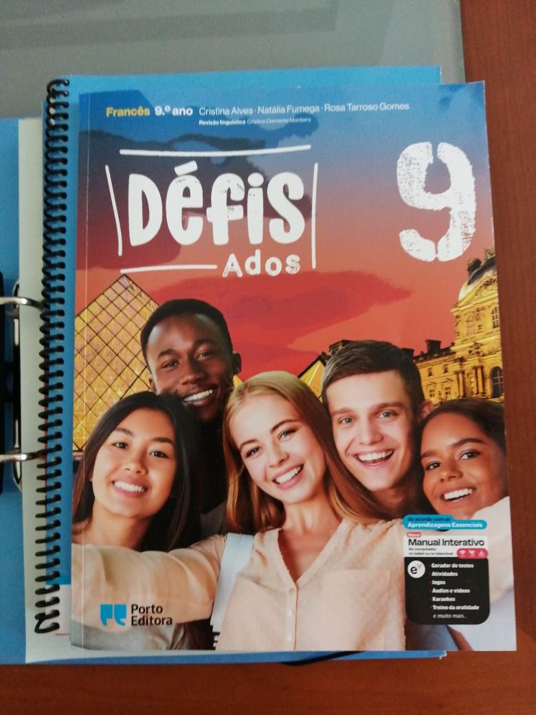 DÉFIS ADOS - FRANCÊS - 9.º ANO - Dossier do professor completo. NOVO!