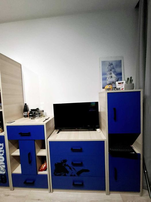 Meble młodzieżowe - zestaw mebli do pokoju