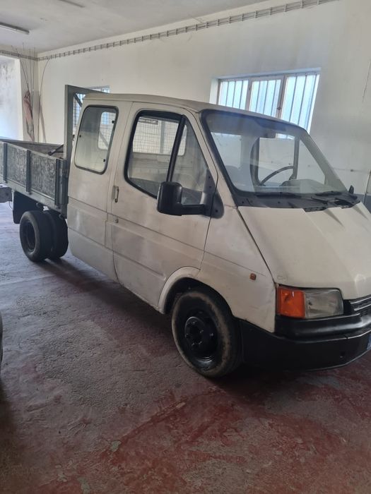 Ford Transit caixa aberta