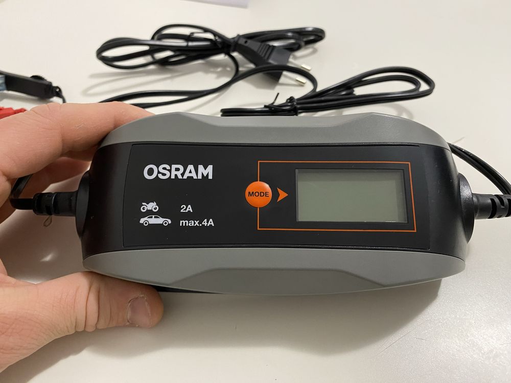 Автомобільний зарядний пристрій OSRAM, для автомобілів 6V та 12V