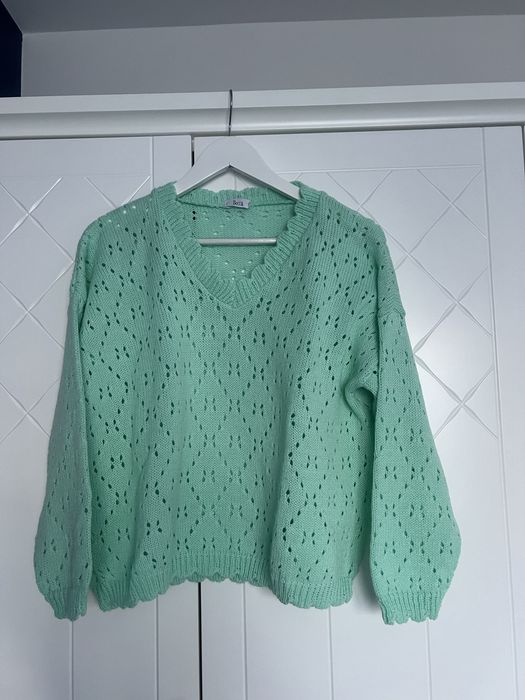 Sweter ażurowy damski