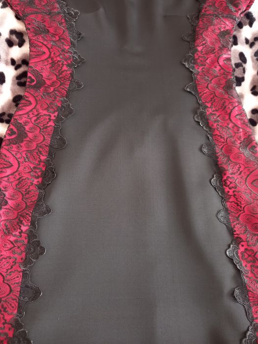 Красивое  нарядное  платье