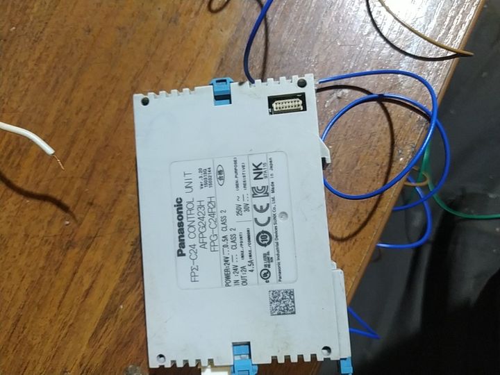 Plc плк Panasonic fpe-c24 afpg2423h fpg-c24r2h.
Має недолік - не працю