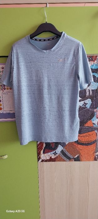 Koszulka fit nike