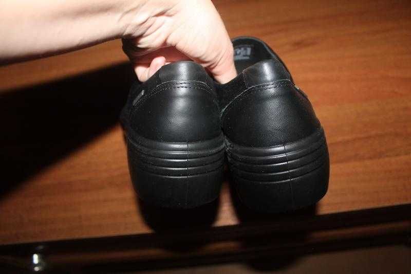 Оригінальні сліпони Ecco Soft Gore-tex 38 розмір