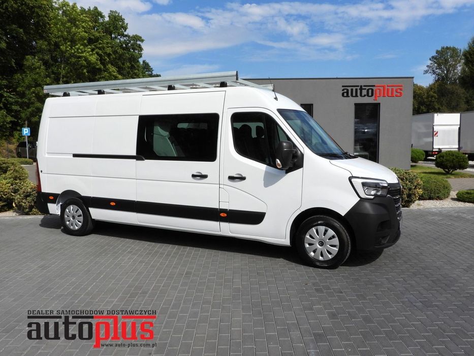 Renault MASTER FURGON BRYGADÓWKA 7 MIEJSC TEMPOMAT NAWIGACJA LEDY KLIMATYZACJA  135KM  stan bardzo dobry, nie wymaga nakładów finansowcyh dostępny od ręki