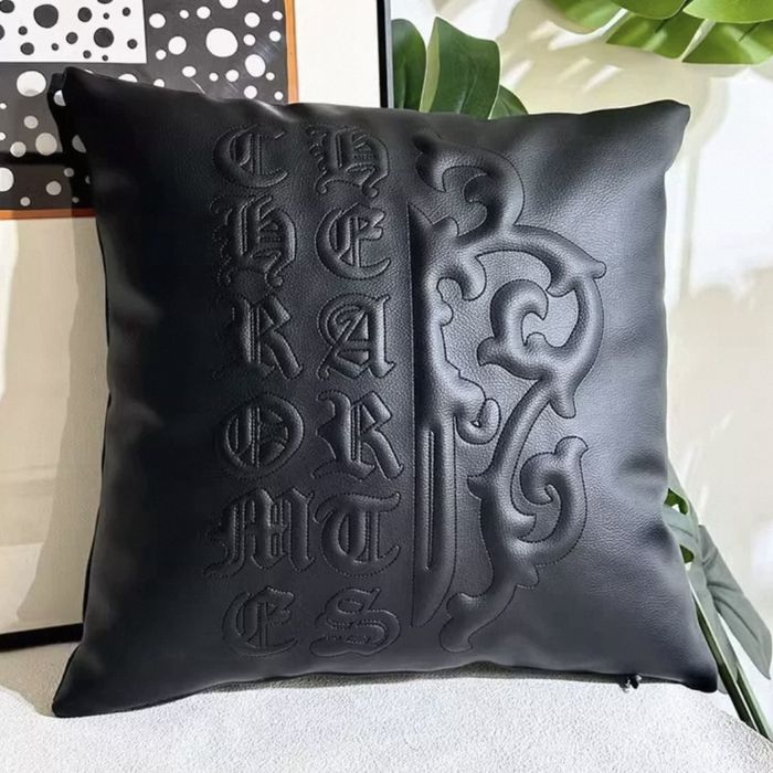 Шкіряні подушки Chrome Hearts