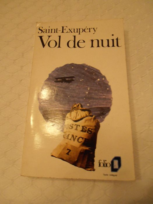 Livro "Vol de Nui" de Antoine de Saint Exupery- Literatura francesa