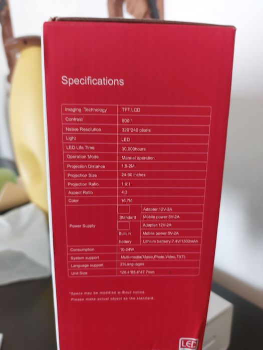 Mini projector, ainda na embalagem original,  praticamente novo,