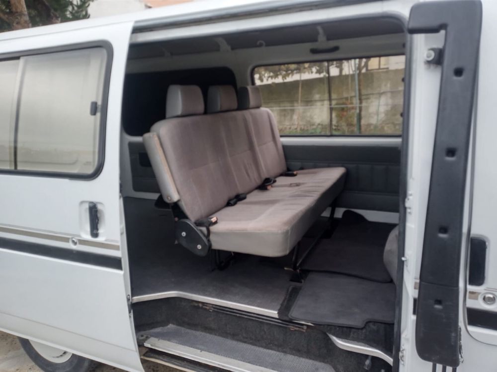 Carrinha Isuzo Midi