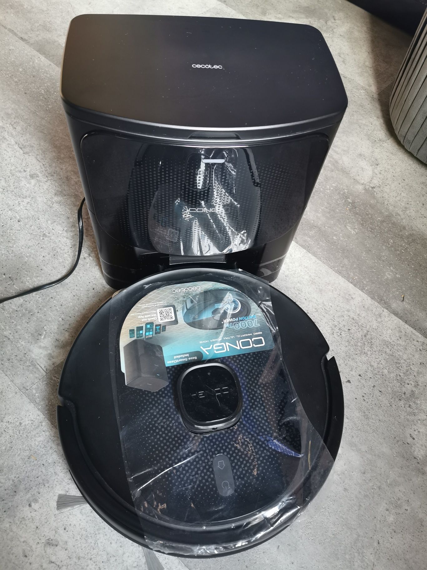 Robot sprzątający Conga 8290