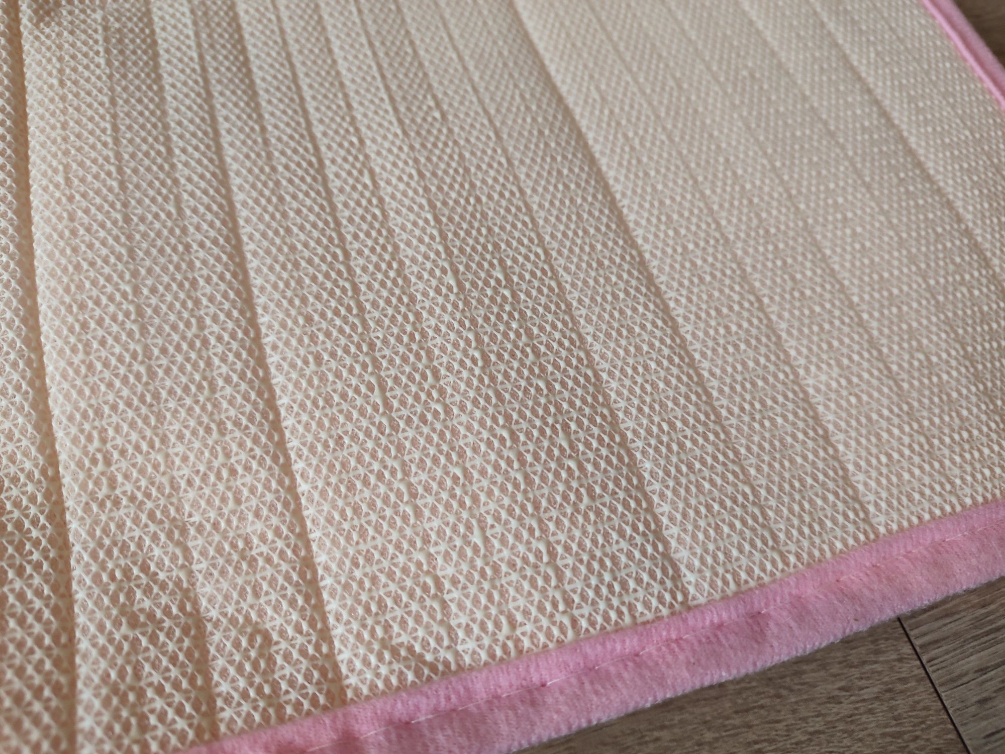 Nowy różowy dywan dywanik łazienkowy