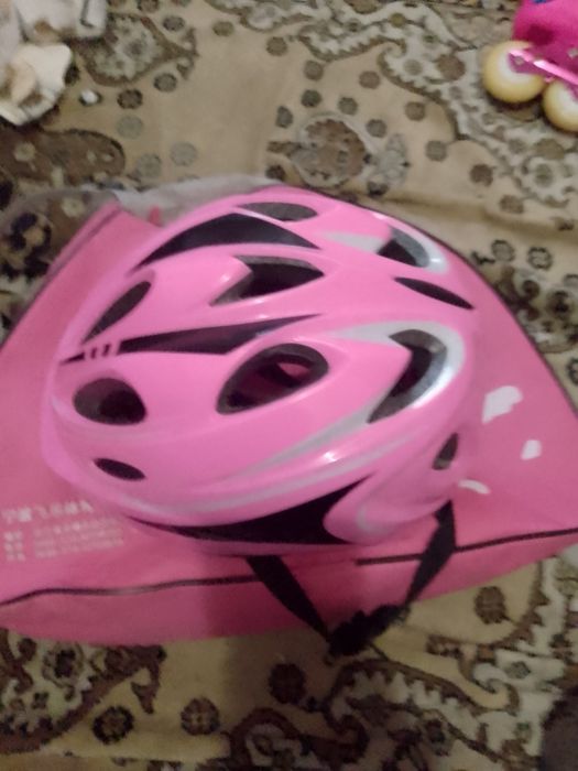 Продам ролики . Розмір 36-38 В гарному стані.